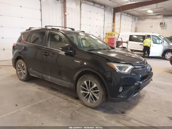 JTMRJREV8GD002353 2016 TOYOTA RAV 4 - Image 1