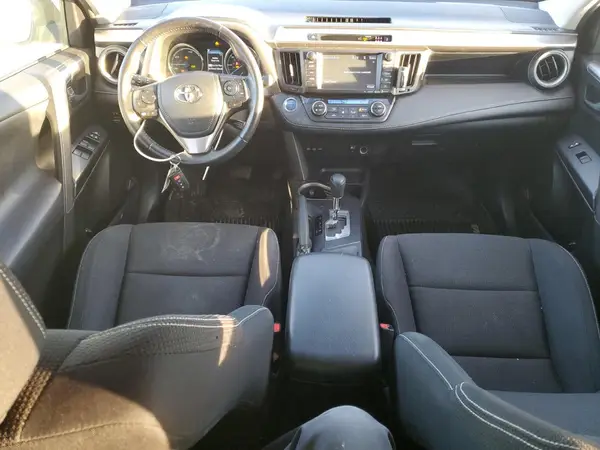 JTMRJREV8HD069939 2017 TOYOTA RAV 4 - Image 8