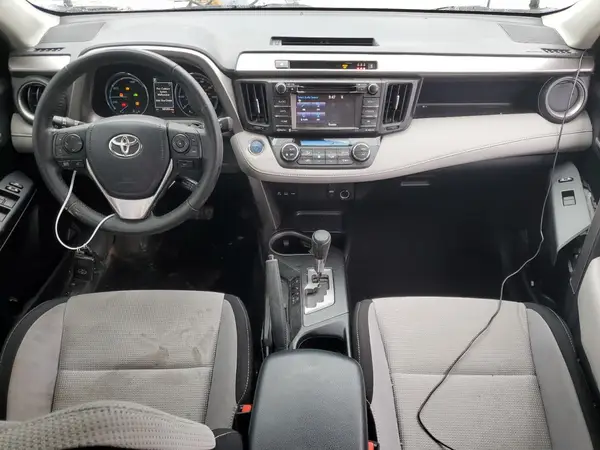 JTMRJREV8HD076213 2017 TOYOTA RAV 4 - Image 8