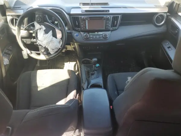 JTMRJREV8HD077295 2017 TOYOTA RAV 4 - Image 8