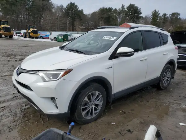 JTMRJREV8HD111932 2017 TOYOTA RAV 4 - Image 1