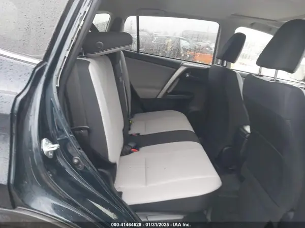JTMRJREV8HD116614 2017 TOYOTA RAV 4 - Image 8