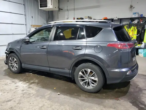 JTMRJREV8JD185227 2018 TOYOTA RAV 4 - Image 2