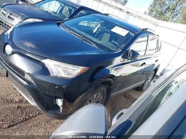 JTMRJREV9GD037614 2016 TOYOTA RAV 4 - Image 2