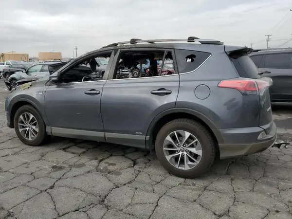 JTMRJREV9HD063664 2017 TOYOTA RAV 4 - Image 2