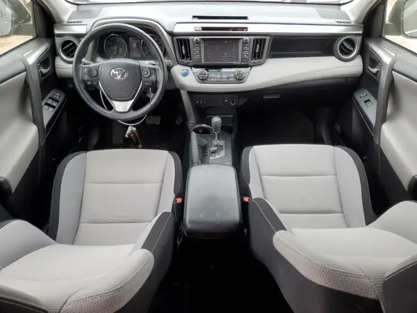 JTMRJREV9HD086622 2017 TOYOTA RAV 4 - Image 8