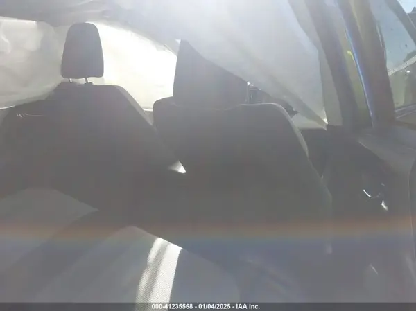 JTMRJREV9HD090122 2017 TOYOTA RAV 4 - Image 8