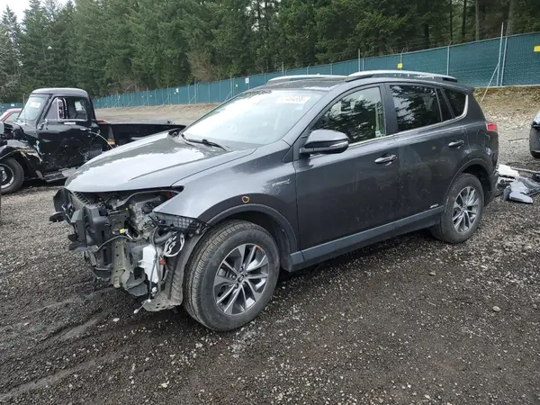 JTMRJREV9HD133356 2017 TOYOTA RAV 4 - Image 1