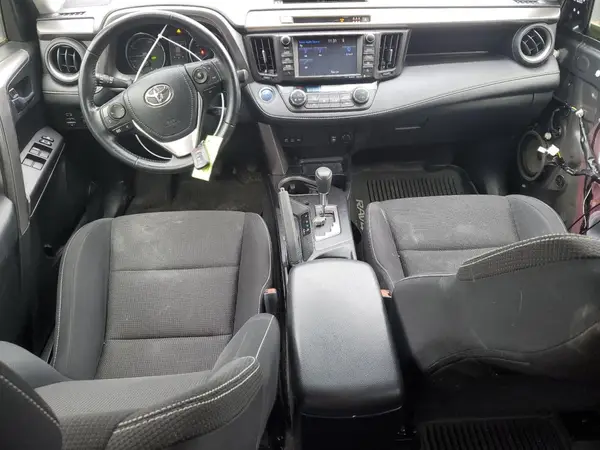 JTMRJREV9HD133356 2017 TOYOTA RAV 4 - Image 8