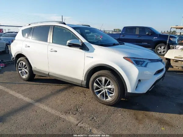 JTMRJREV9JD167724 2018 TOYOTA RAV 4 - Image 1
