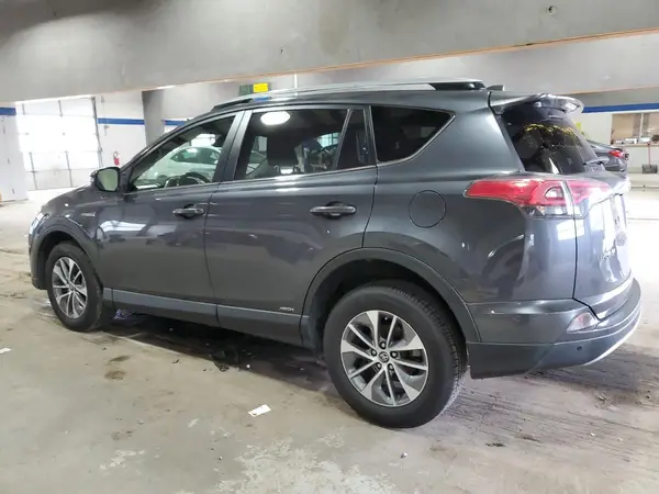 JTMRJREV9JD179713 2018 TOYOTA RAV 4 - Image 2