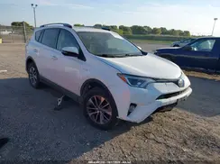 JTMRJREV9JD185043 2018 TOYOTA RAV 4