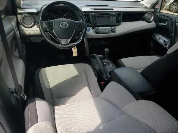 JTMRJREV9JD189173 2018 TOYOTA RAV 4 - Image 8