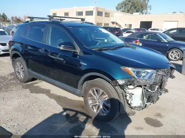 JTMRJREV9JD229686 2018 TOYOTA RAV 4 - Image 1