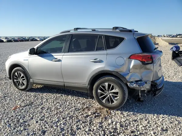 JTMRJREV9JD231745 2018 TOYOTA RAV 4 - Image 2