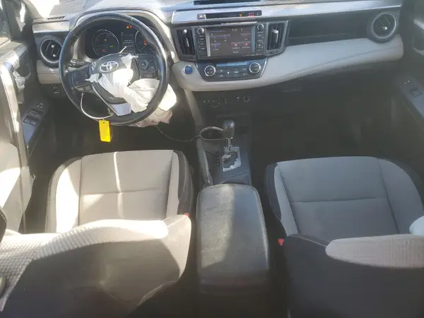 JTMRJREV9JD235794 2018 TOYOTA RAV 4 - Image 8