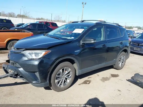 JTMRJREV9JD256287 2018 TOYOTA RAV 4 - Image 2