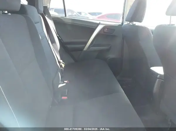JTMRJREV9JD256287 2018 TOYOTA RAV 4 - Image 8