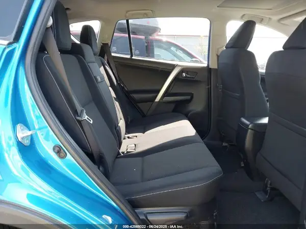 JTMRJREVXGD047469 2016 TOYOTA RAV 4 - Image 8