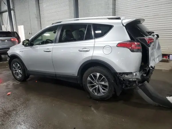 JTMRJREVXGD049075 2016 TOYOTA RAV 4 - Image 2