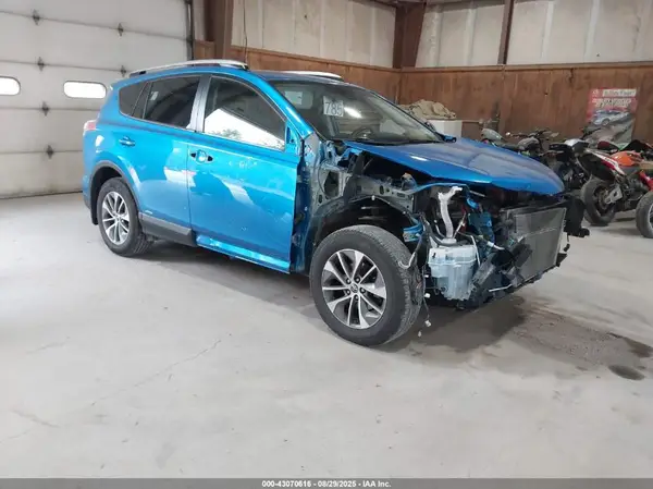 JTMRJREVXGD049321 2016 TOYOTA RAV 4 - Image 1