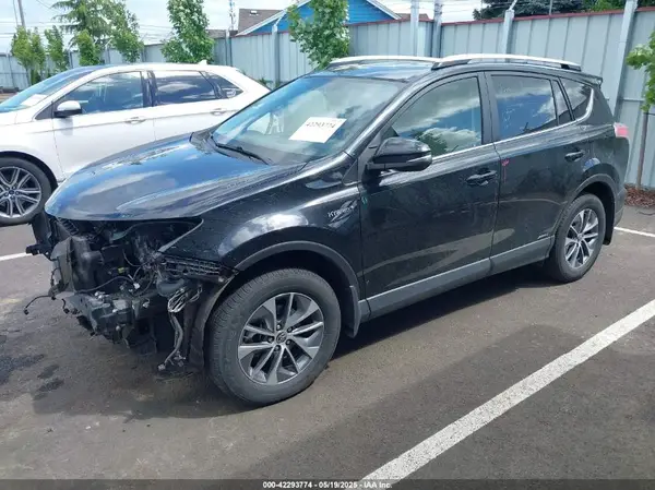 JTMRJREVXGD056978 2016 TOYOTA RAV 4 - Image 2