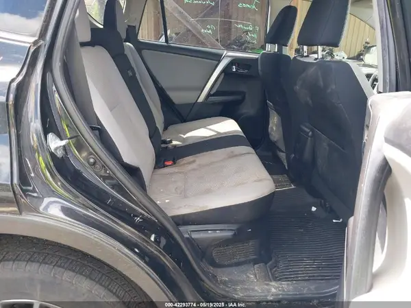 JTMRJREVXGD056978 2016 TOYOTA RAV 4 - Image 8