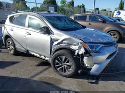 JTMRJREVXHD062135 2017 TOYOTA RAV 4