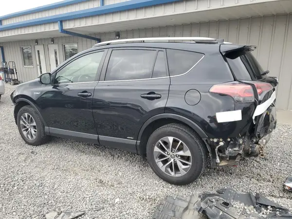JTMRJREVXHD068324 2017 TOYOTA RAV 4 - Image 2