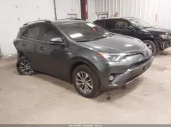 JTMRJREVXHD075922 2017 TOYOTA RAV 4
