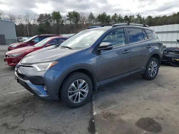 JTMRJREVXHD095152 2017 TOYOTA RAV 4 - Image 1