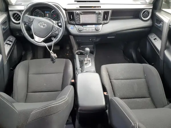 JTMRJREVXHD095152 2017 TOYOTA RAV 4 - Image 8