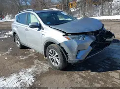 JTMRJREVXHD114444 2017 TOYOTA RAV 4
