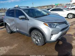 JTMRJREVXHD117182 2017 TOYOTA RAV 4