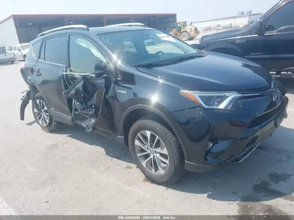 JTMRJREVXHD124407 2017 TOYOTA RAV 4 - Image 1