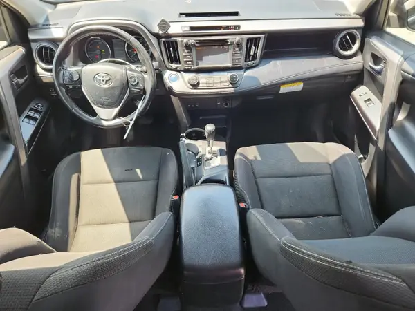 JTMRJREVXHD124892 2017 TOYOTA RAV 4 - Image 8