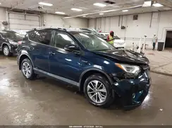JTMRJREVXHD136833 2017 TOYOTA RAV 4