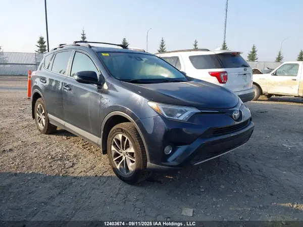 JTMRJREVXJD160474 2018 TOYOTA RAV 4 - Image 1