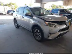 JTMRJREVXJD172978 2018 TOYOTA RAV 4