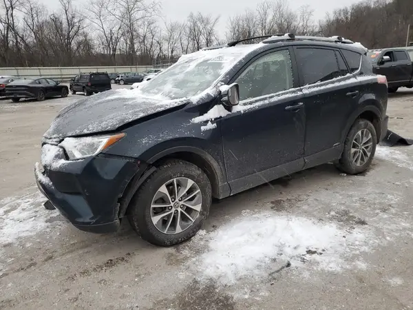 JTMRJREVXJD226831 2018 TOYOTA RAV 4 - Image 1