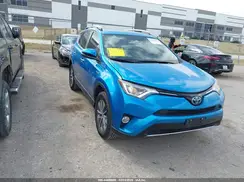 JTMRJREVXJD238042 2018 TOYOTA RAV 4