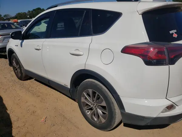 JTMRJREVXJD244441 2018 TOYOTA RAV 4 - Image 2