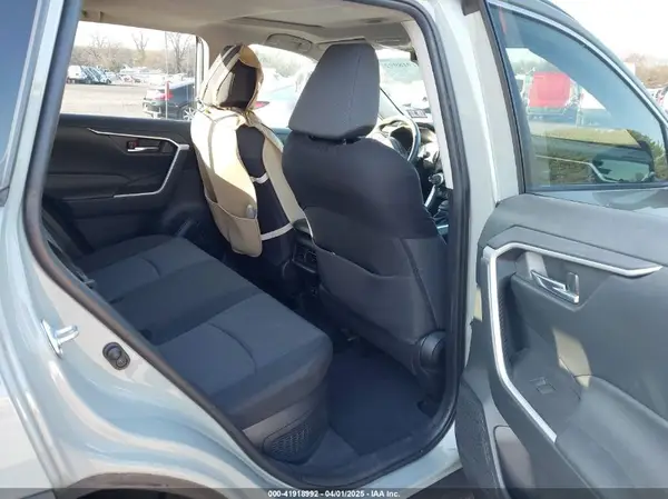 JTMRWRFV0KD013274 2019 TOYOTA RAV 4 - Image 8