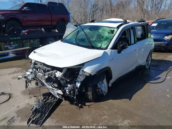 JTMRWRFV0KD033153 2019 TOYOTA RAV 4 - Image 2