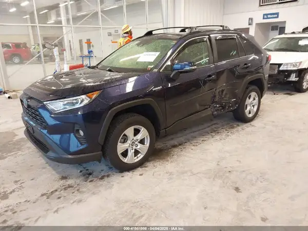 JTMRWRFV1KJ014693 2019 TOYOTA RAV 4 - Image 2