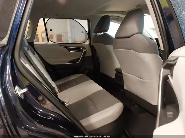 JTMRWRFV1KJ014693 2019 TOYOTA RAV 4 - Image 8