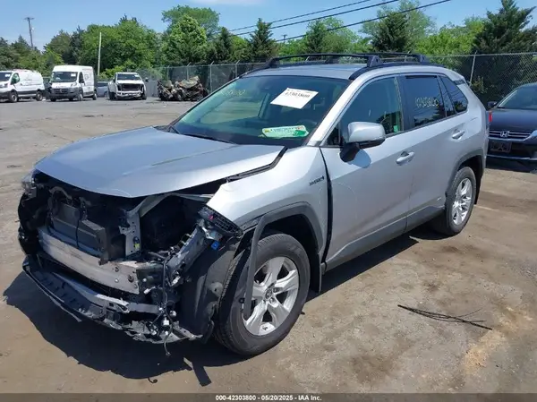 JTMRWRFV4KD023659 2019 TOYOTA RAV 4 - Image 2