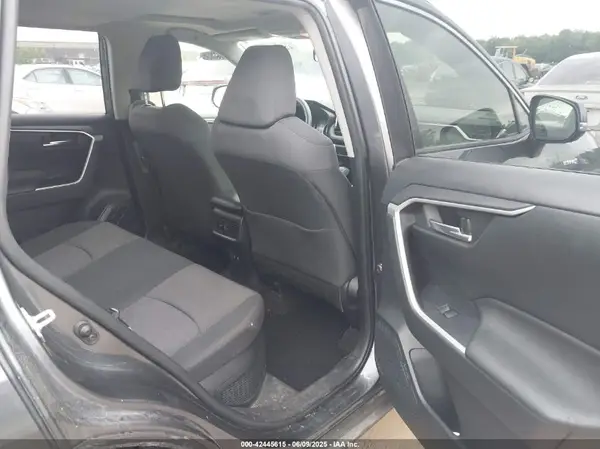 JTMRWRFV4KD024004 2019 TOYOTA RAV 4 - Image 8
