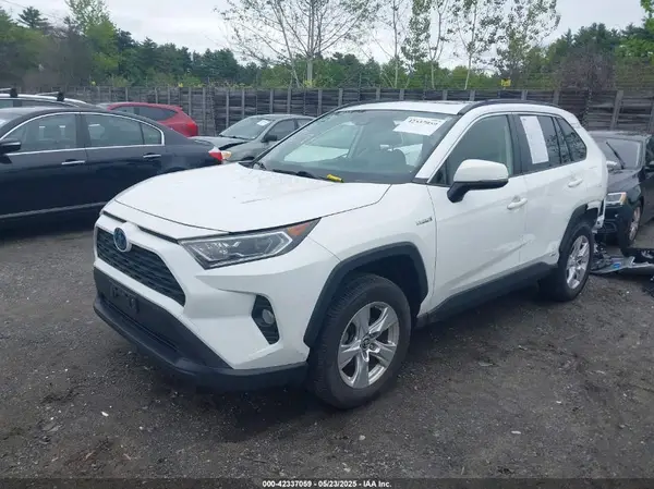JTMRWRFV4KJ015238 2019 TOYOTA RAV 4 - Image 2