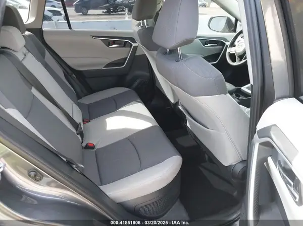 JTMRWRFV4MD129757 2021 TOYOTA RAV 4 - Image 8